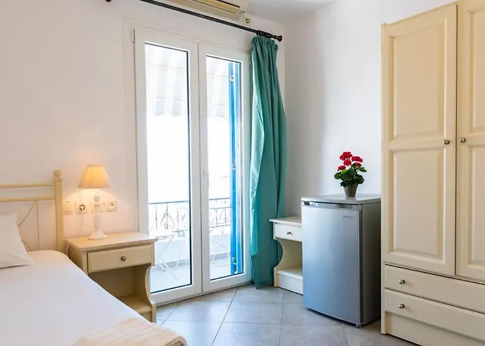 Limani Apartman Andíparosz