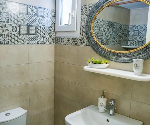 Limani Apartman Andíparosz